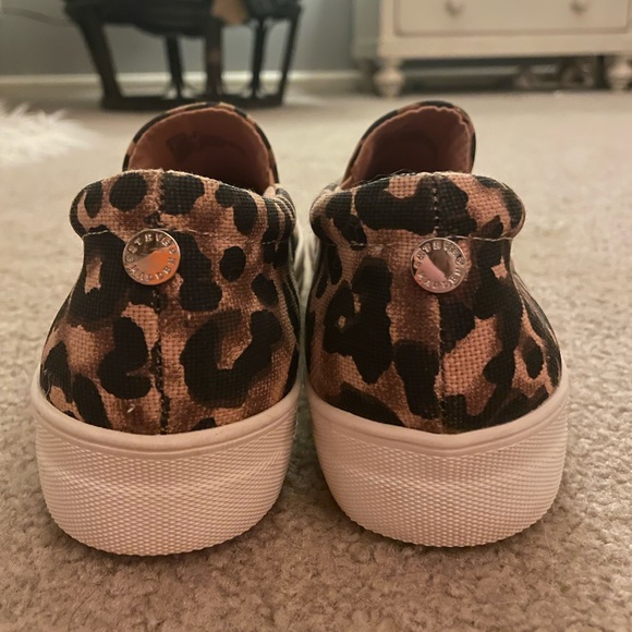 Cheetah platform gills Steve Madden shoes! - Picture 3 of 4